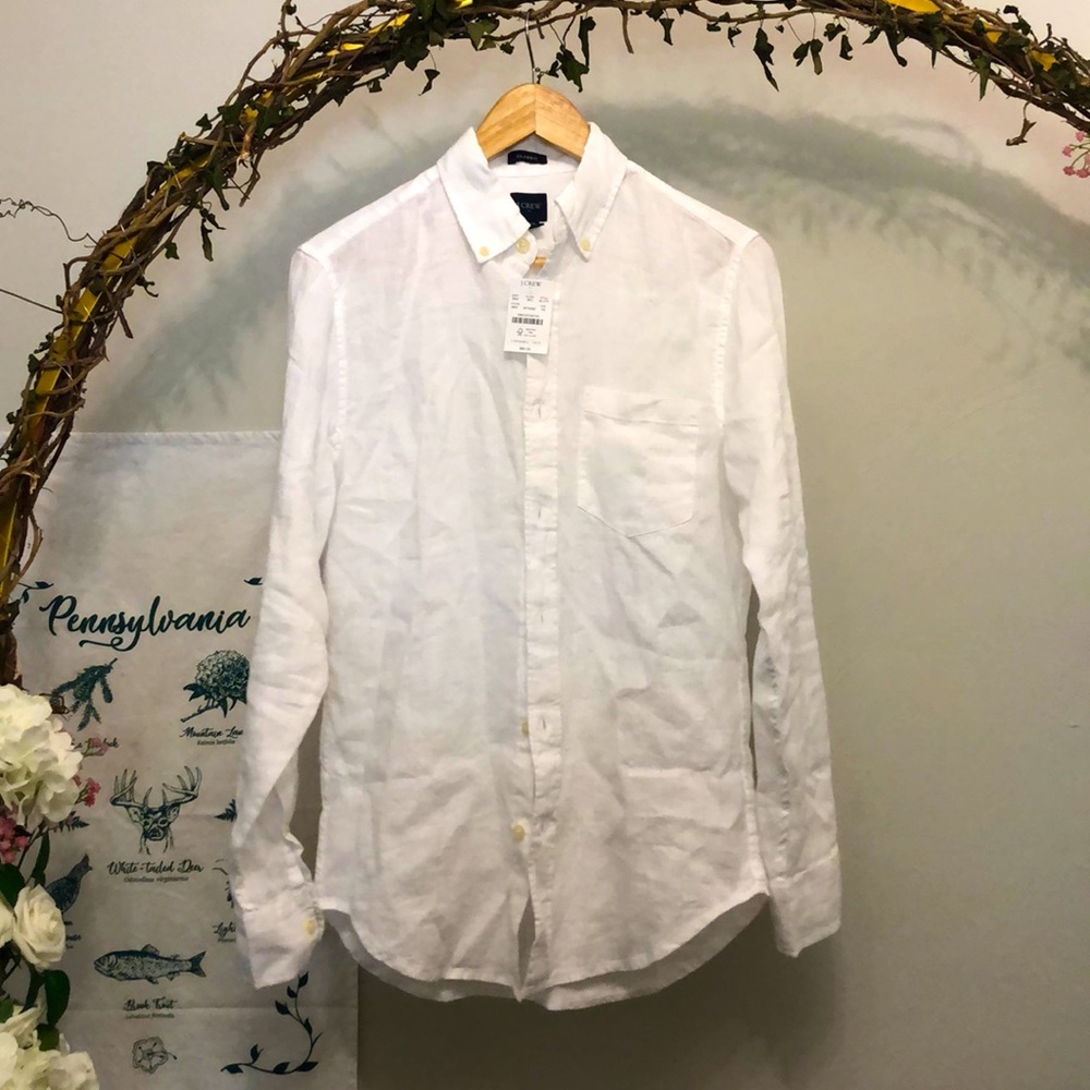 NWT J Crew Linen Classic Fit button up in white